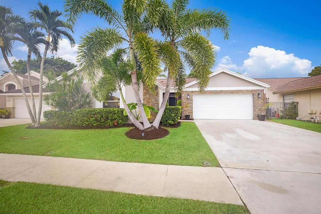 Photo of 21021 Windemere Lane, Boca Raton, FL 33428 (MLS # R10996897)