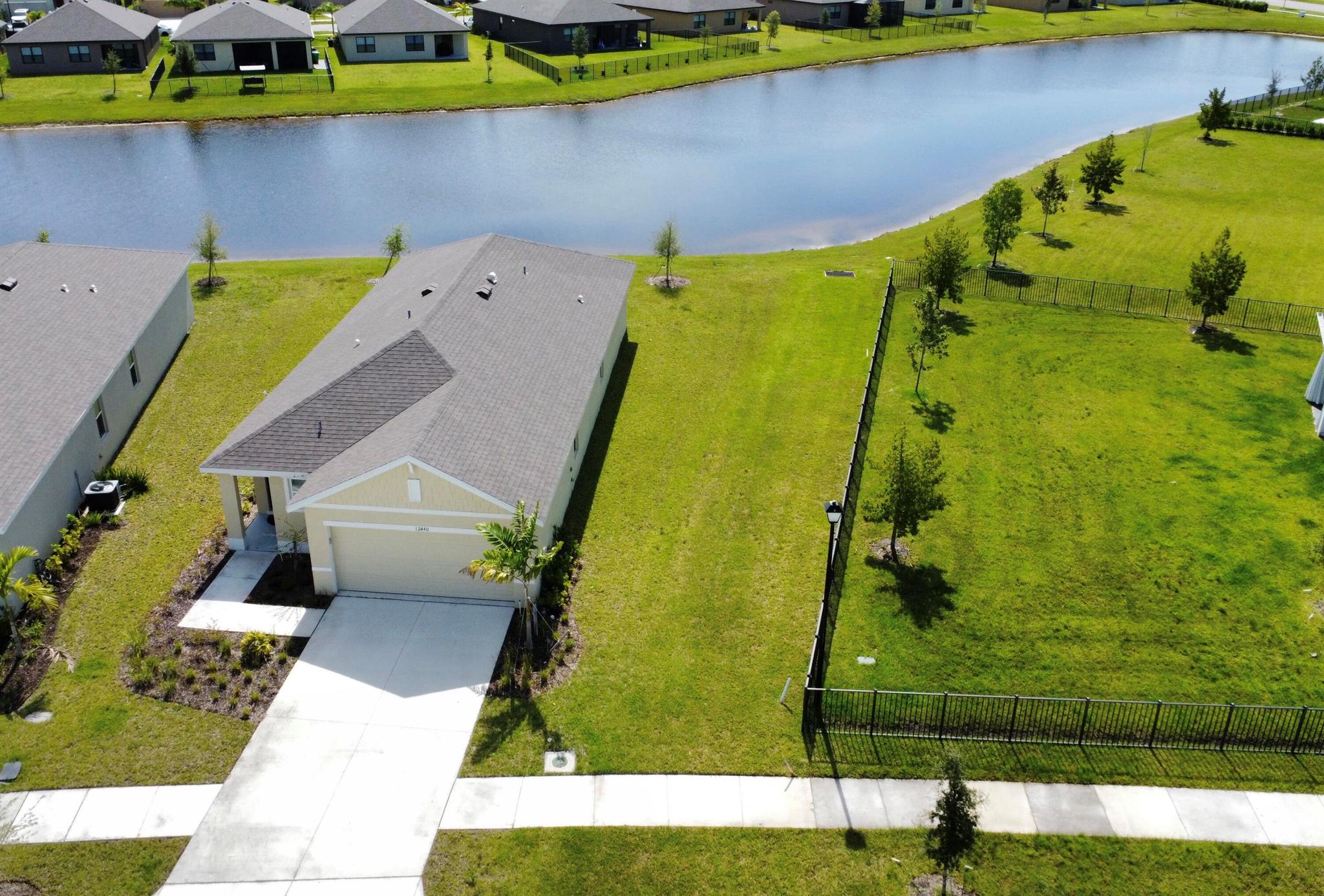 VERANO SOUTH PUD 1 - POD - Residential Lease