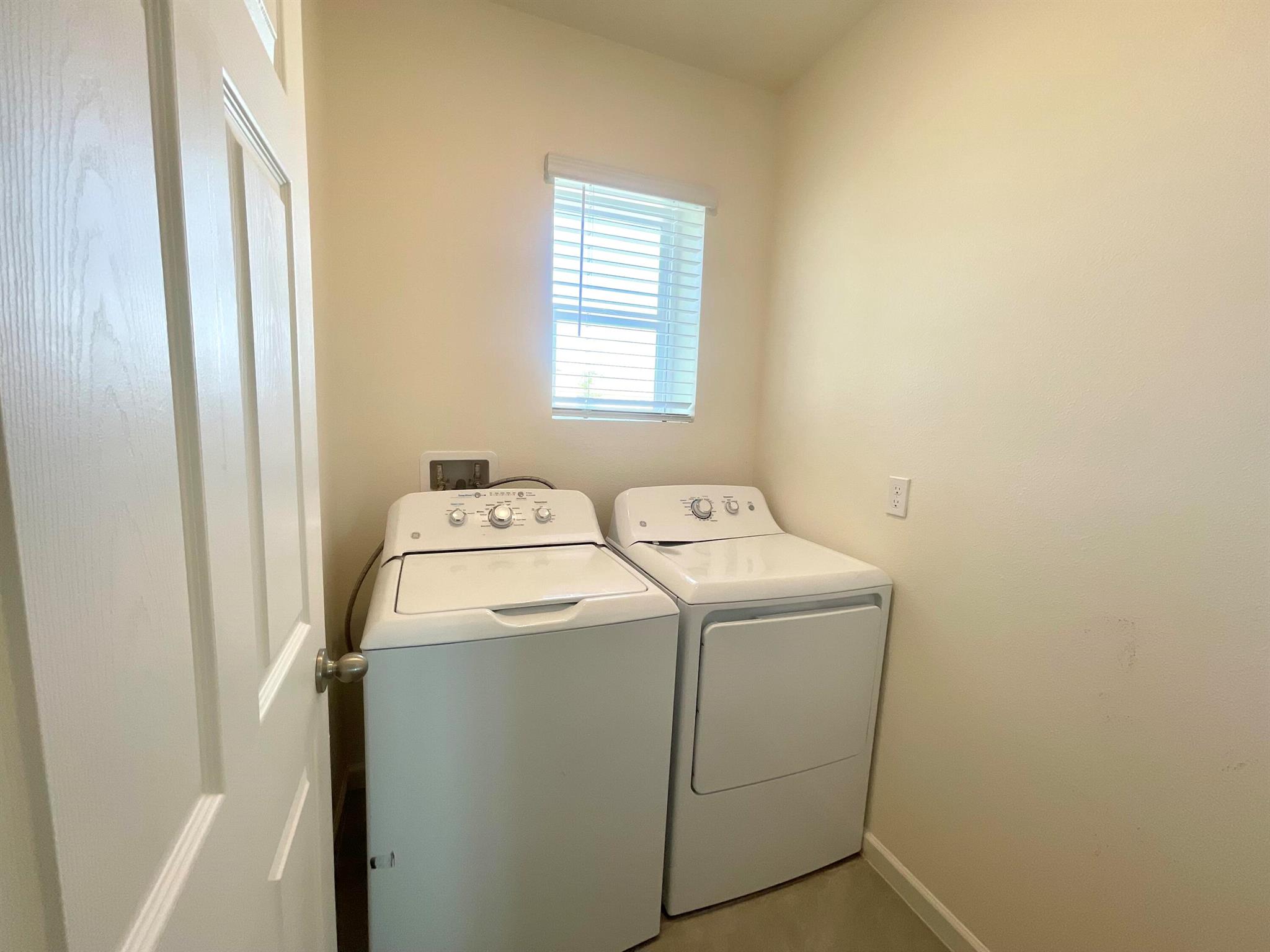 VERANO SOUTH PUD 1 - POD - Residential Lease