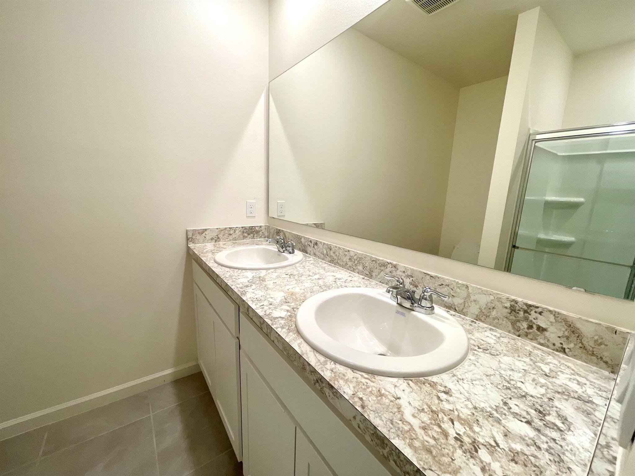 VERANO SOUTH PUD 1 - POD - Residential Lease
