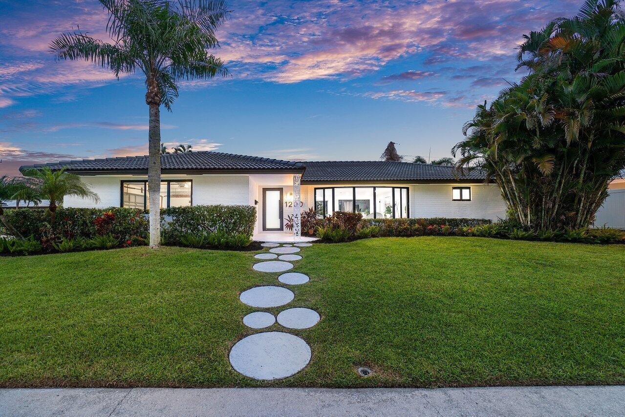 BOCA RATON SQUARE 9 - Residential Lease