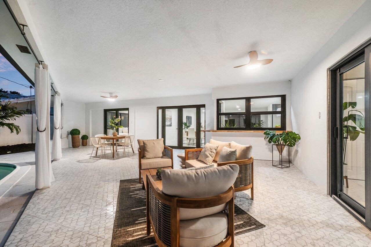 BOCA RATON SQUARE 9 - Residential Lease