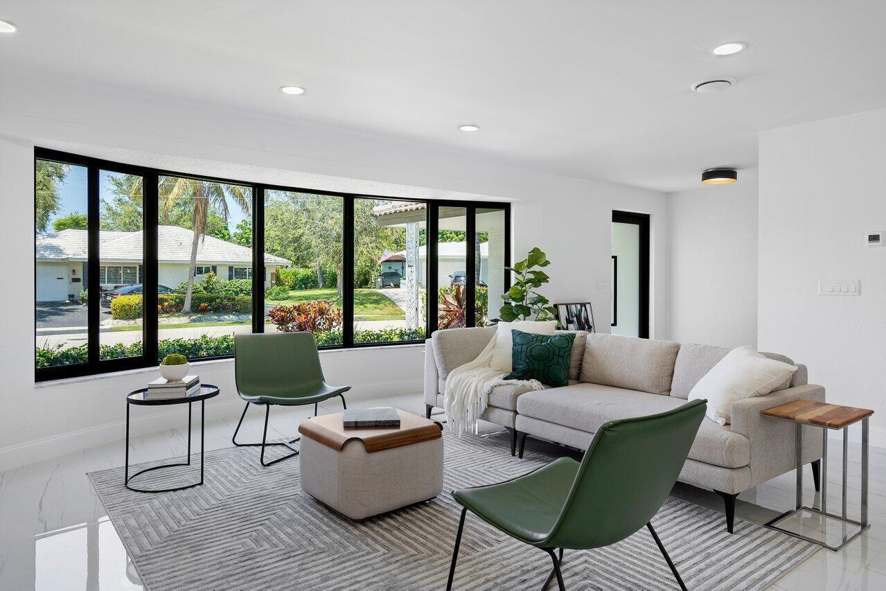 BOCA RATON SQUARE 9 - Residential Lease