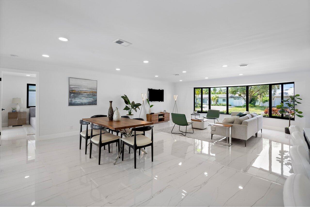 BOCA RATON SQUARE 9 - Residential Lease