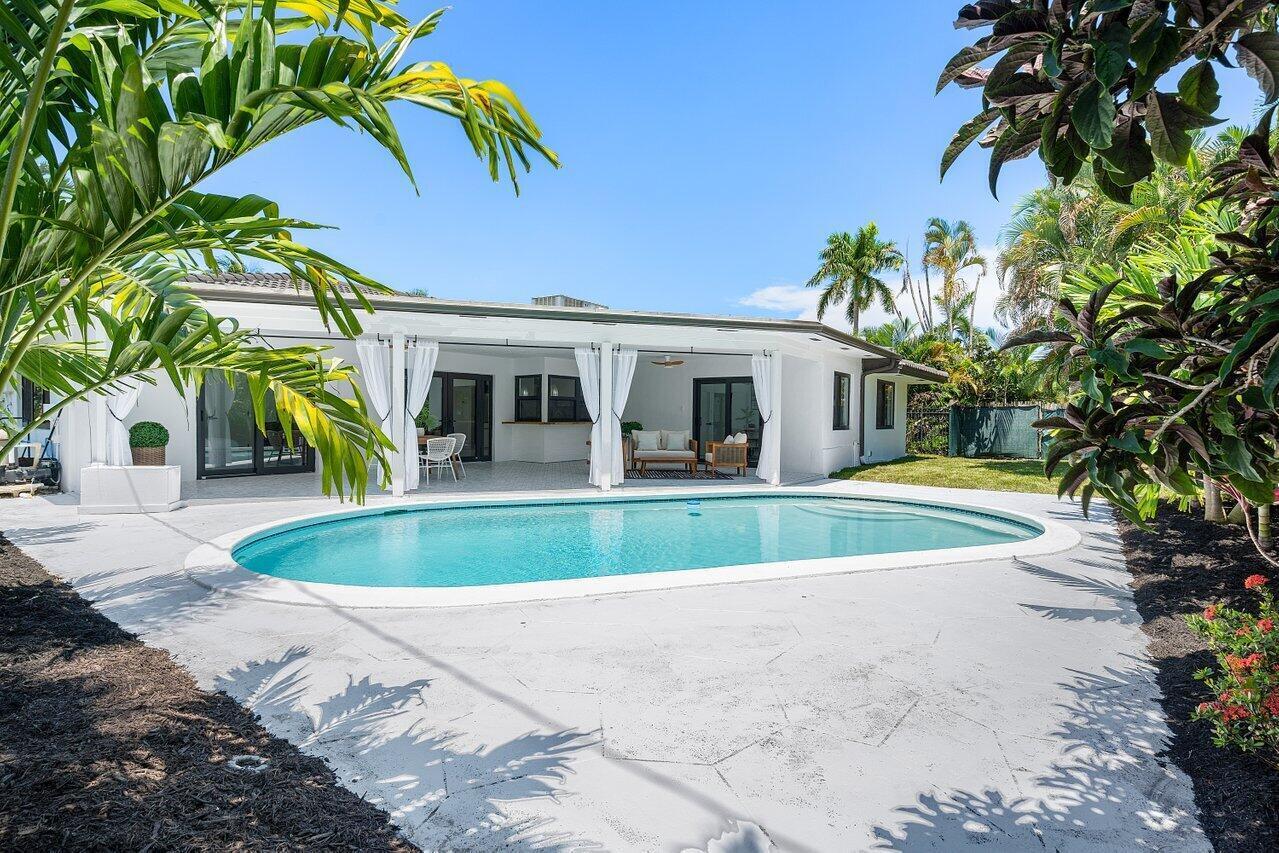 BOCA RATON SQUARE 9 - Residential Lease