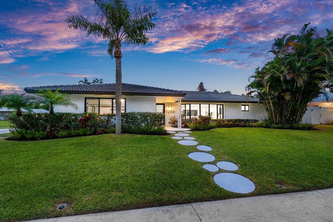 BOCA RATON SQUARE 9 - Residential Lease