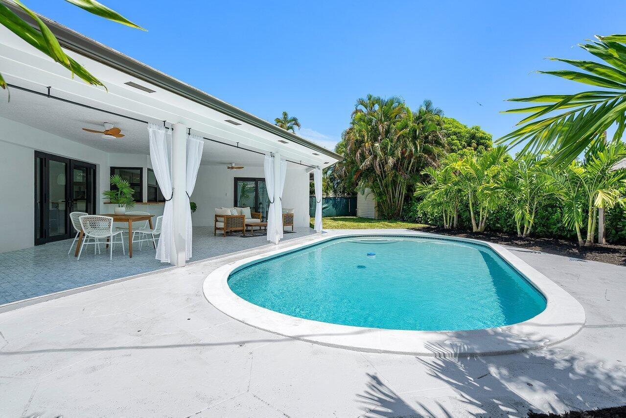BOCA RATON SQUARE 9 - Residential Lease