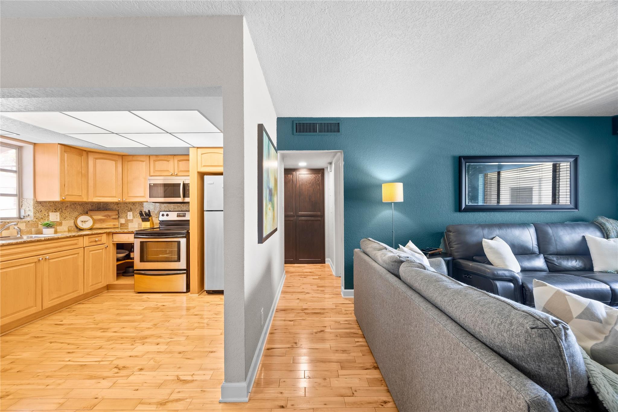 SAVOY APTS CO-OP - Residential