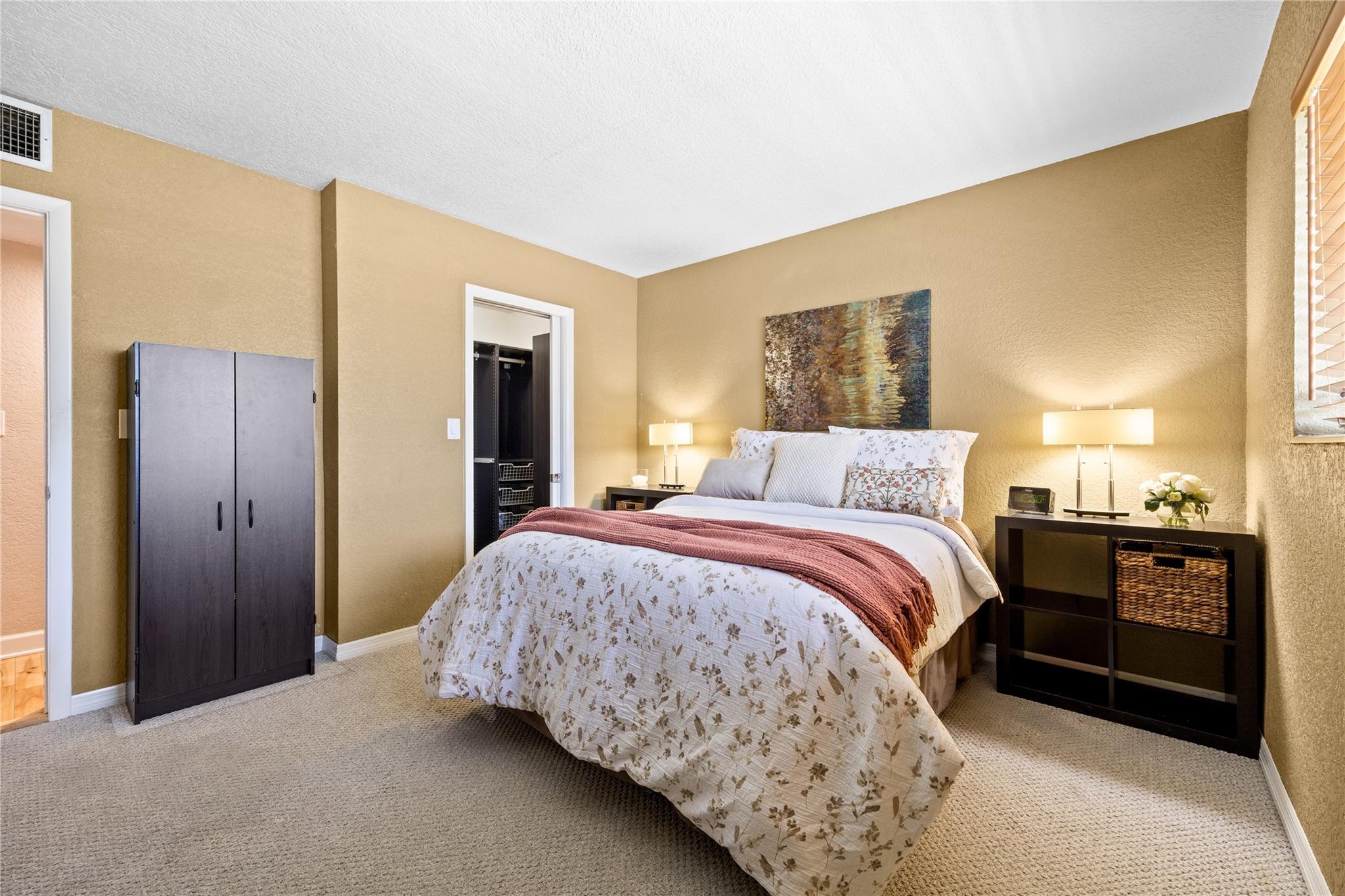 SAVOY APTS CO-OP - Residential