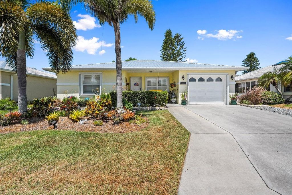 Photo of 6661 Nuevo Lagos, Fort Pierce, FL 34951 (MLS # R11101291)