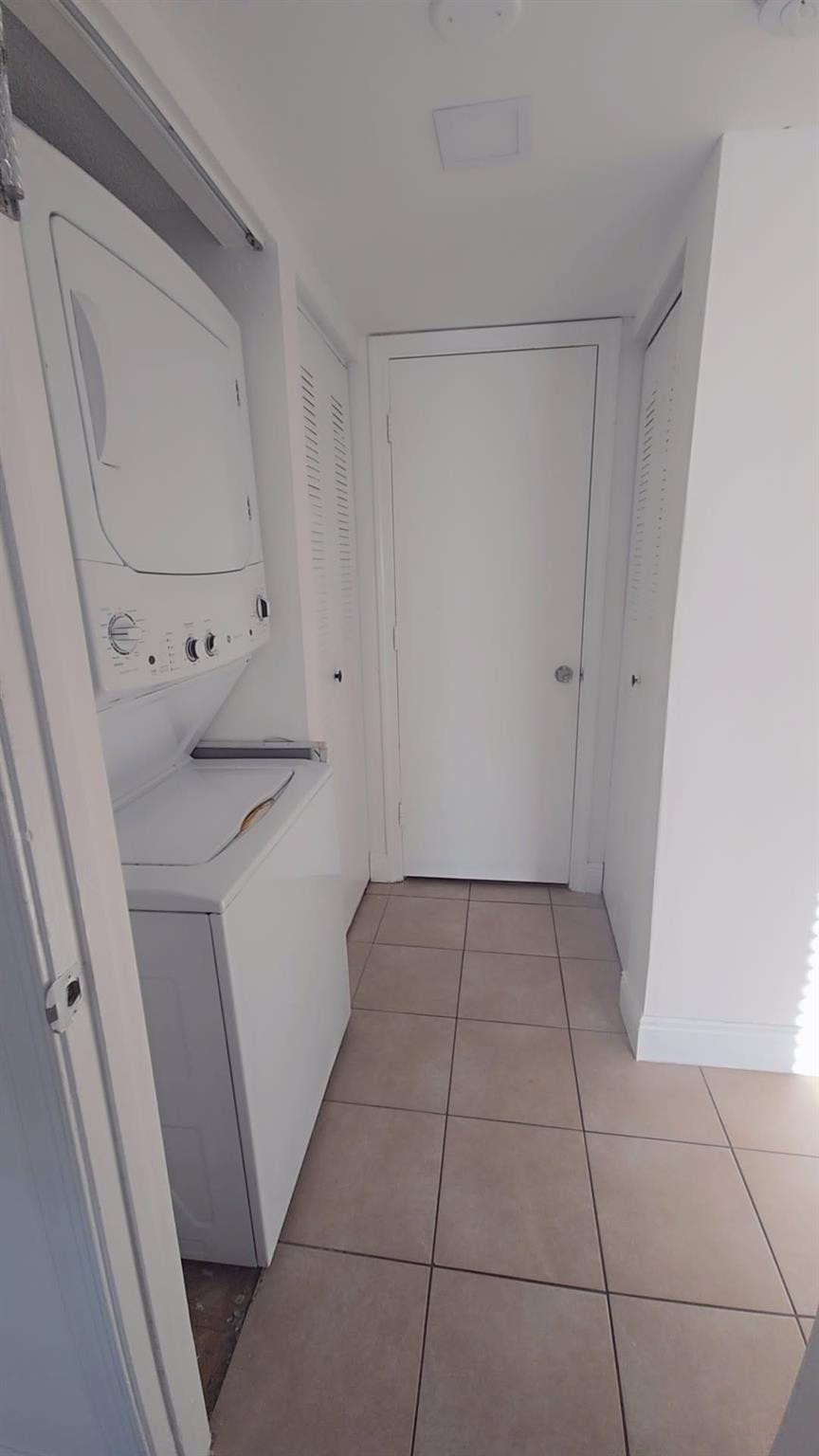 LAKEWOOD AT EMERALD HILLS - Residential Lease