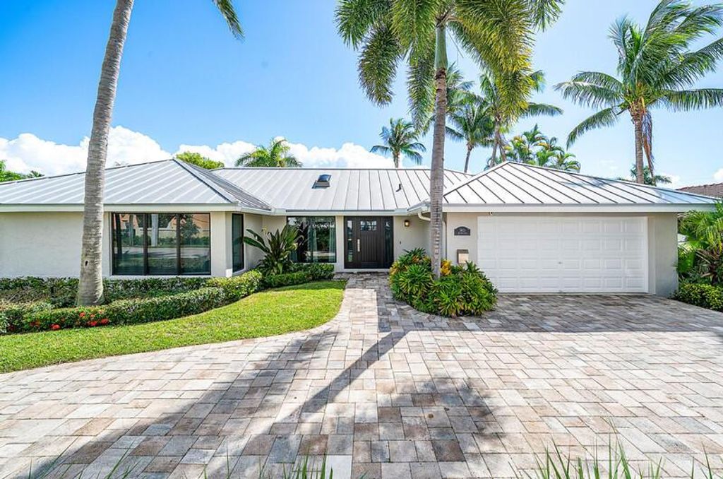 Photo of 3026 NE 6th Drive, Boca Raton, FL 33431 (MLS # R11126096)