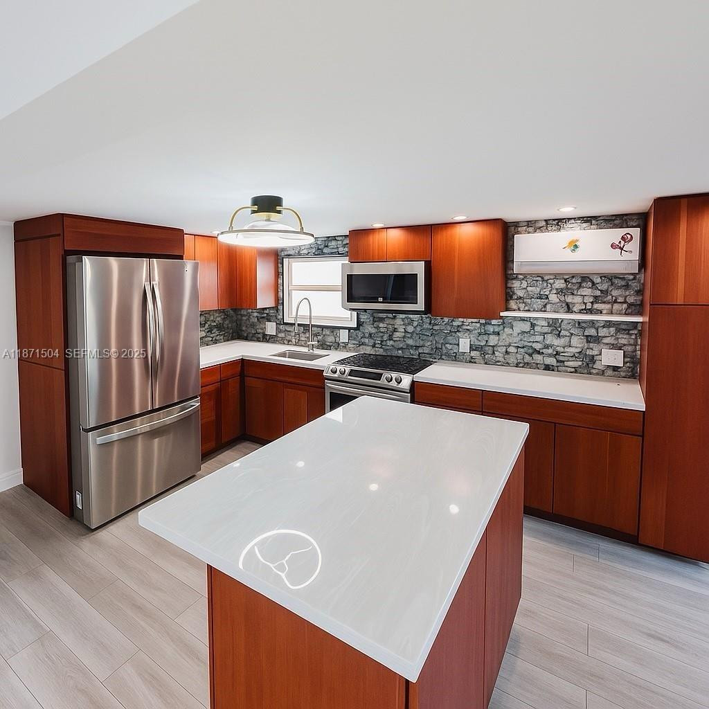 204 Flamingo Drive 1