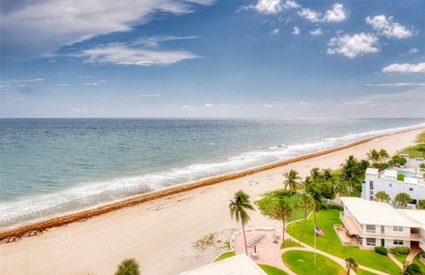 A home in Lauderdale By The Sea