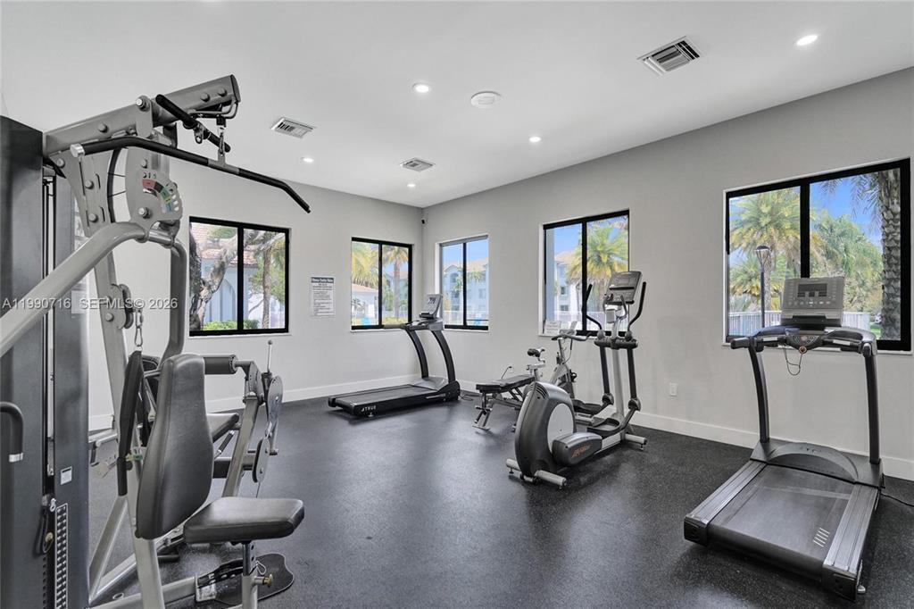 ROYAL GRAND CONDO - Residential