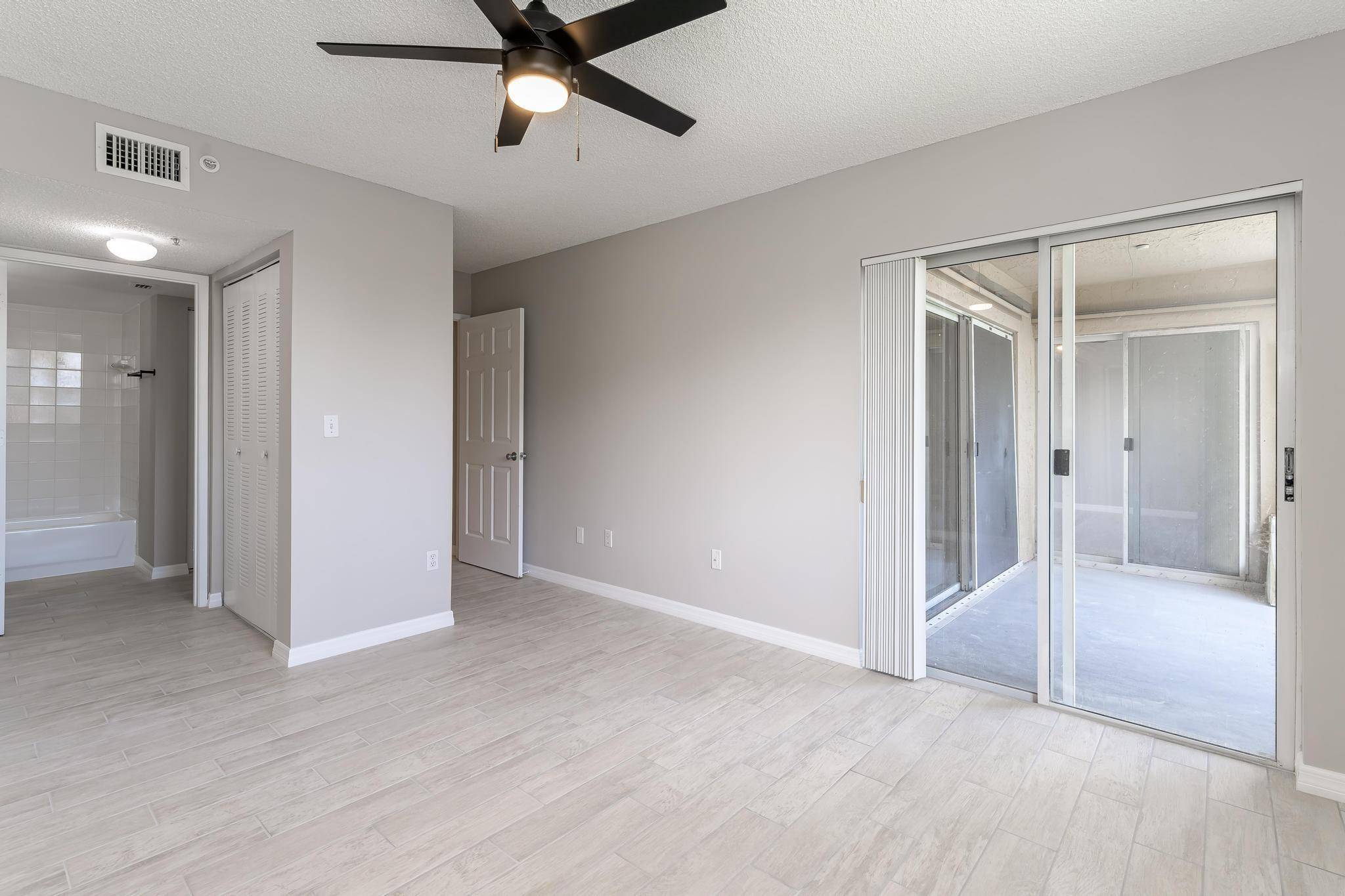 ROYAL GRAND CONDO - Residential