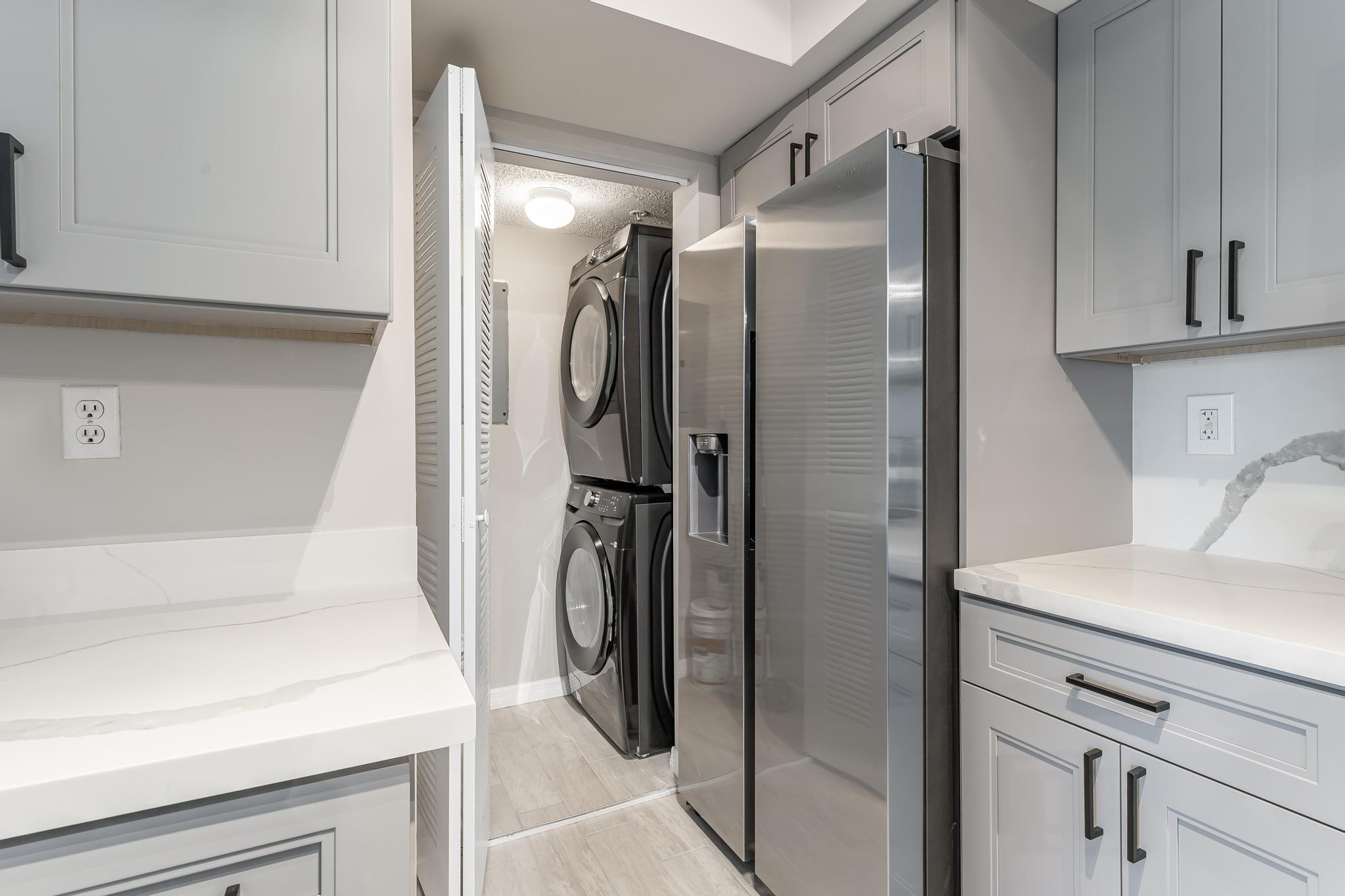 ROYAL GRAND CONDO - Residential