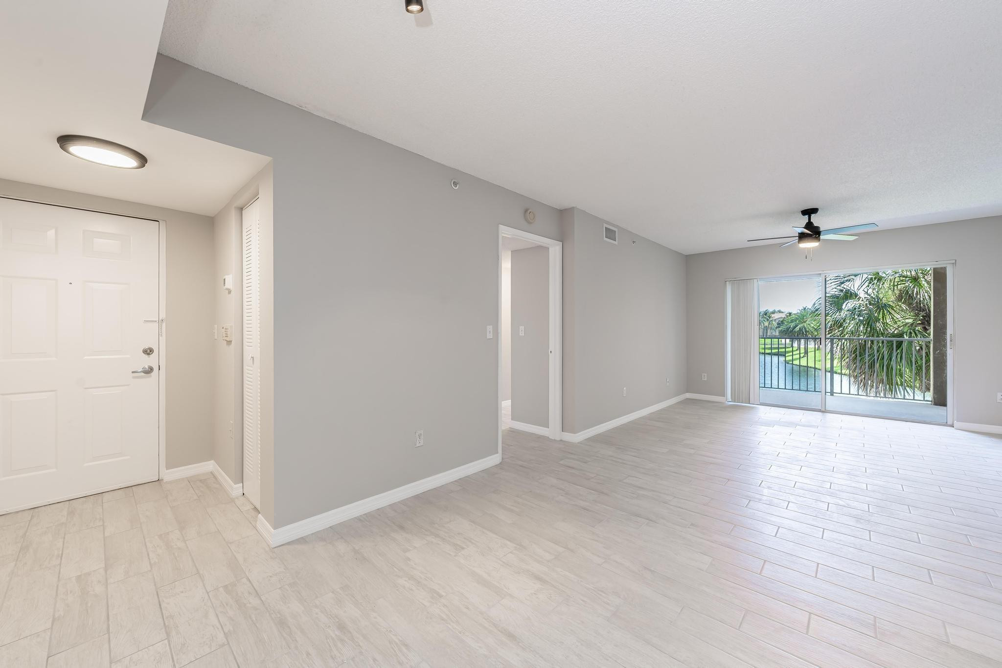 ROYAL GRAND CONDO - Residential