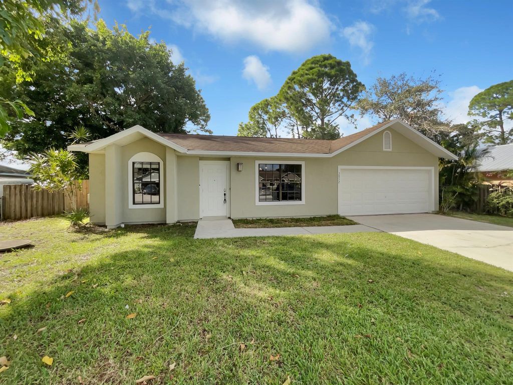 Photo of 2852 SW Fluvia Street, Port Saint Lucie, FL 34953 (MLS # R10930514)