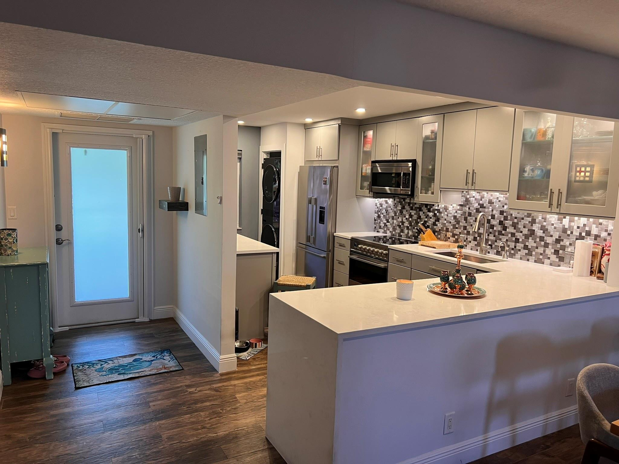 PALM-AIRE AT CORAL KEY GA - Residential Lease