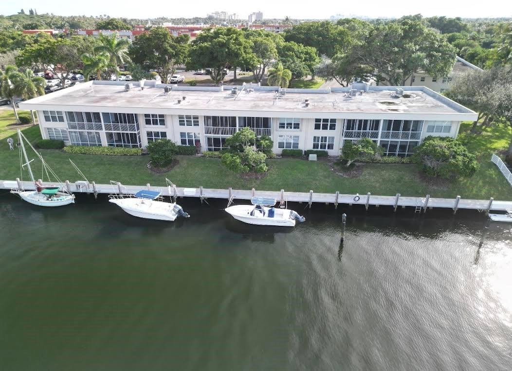 PALM-AIRE AT CORAL KEY GA - Residential Lease