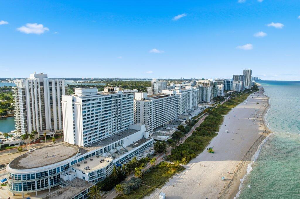 OCEANSIDE PLAZA CONDO - Residential