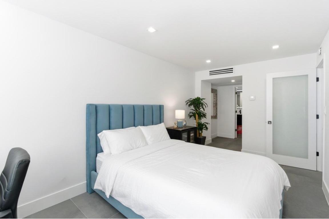 OCEANSIDE PLAZA CONDO - Residential