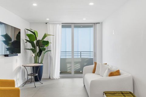 5555 Collins Avenue 16p Miami Beach FL 33140