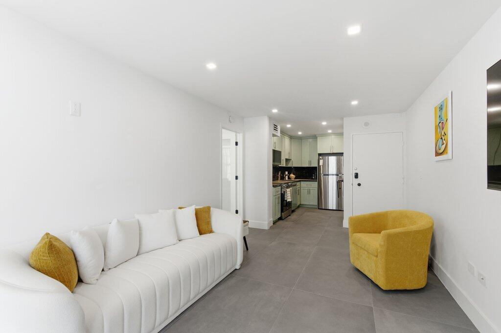 OCEANSIDE PLAZA CONDO - Residential