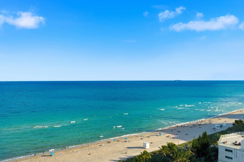 OCEANSIDE PLAZA CONDO - Residential