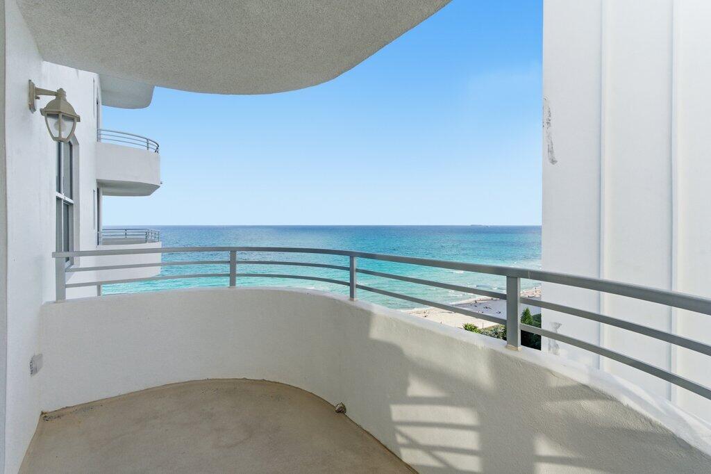 OCEANSIDE PLAZA CONDO - Residential