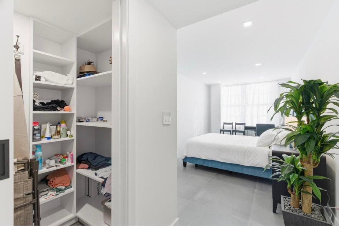 OCEANSIDE PLAZA CONDO - Residential