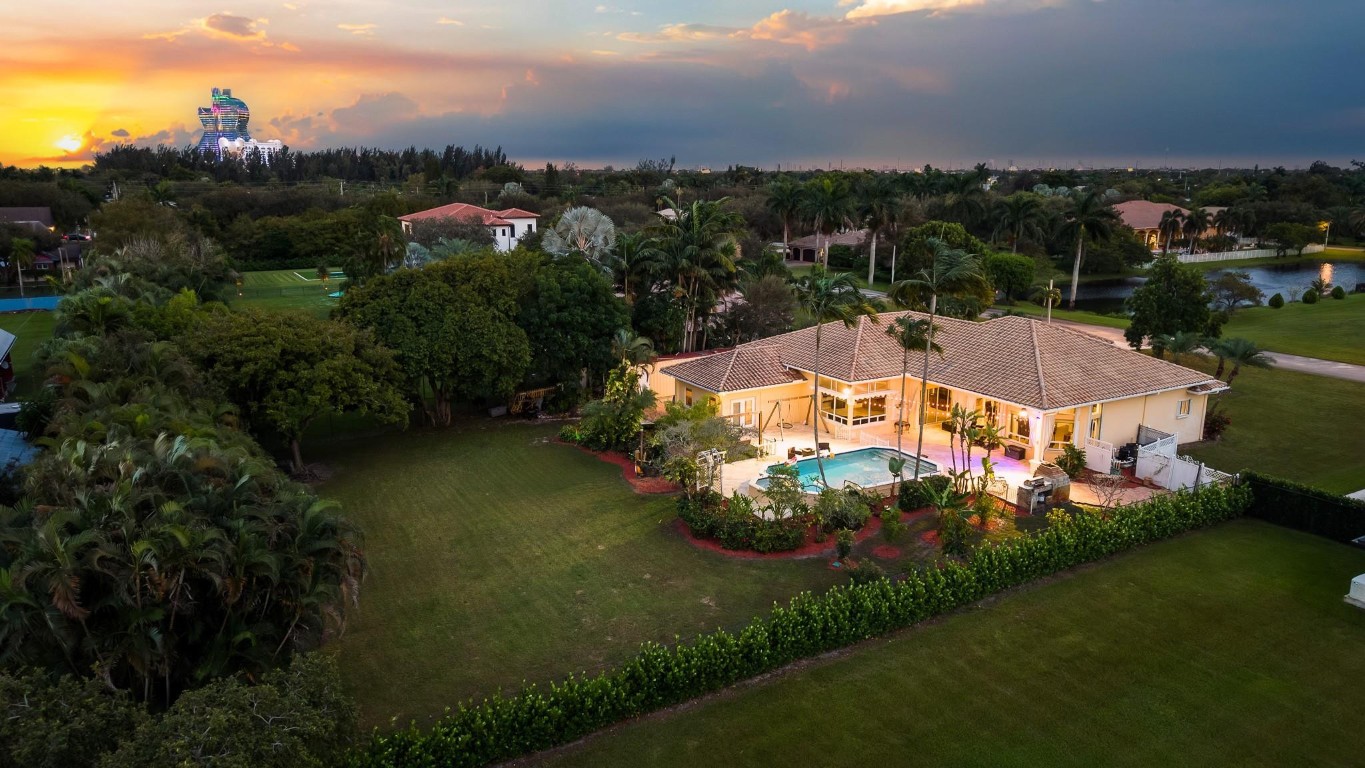 MC CALL NURSERY PLAT 1 - Residential