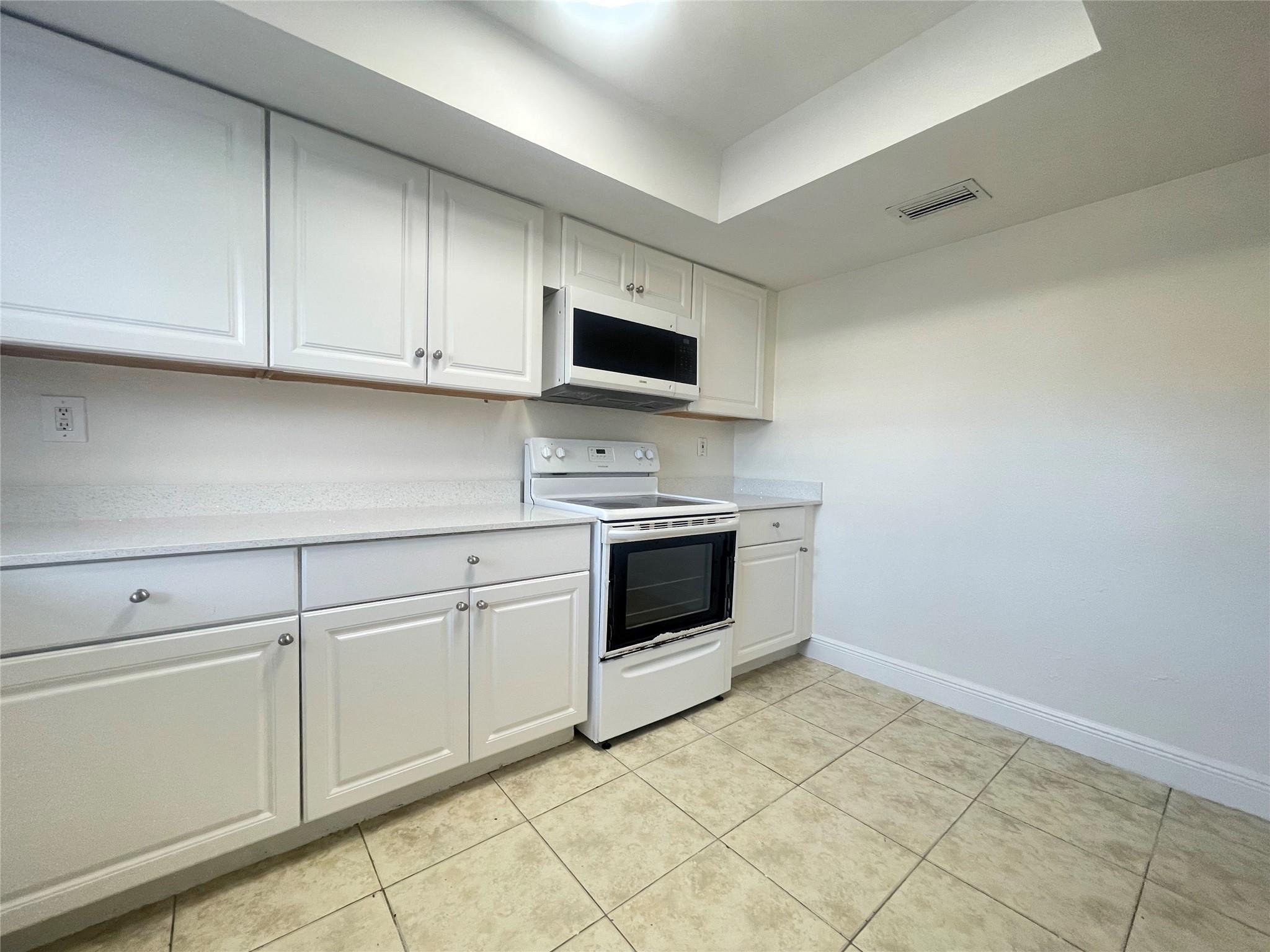 North Lauderdale Village - Residential Lease