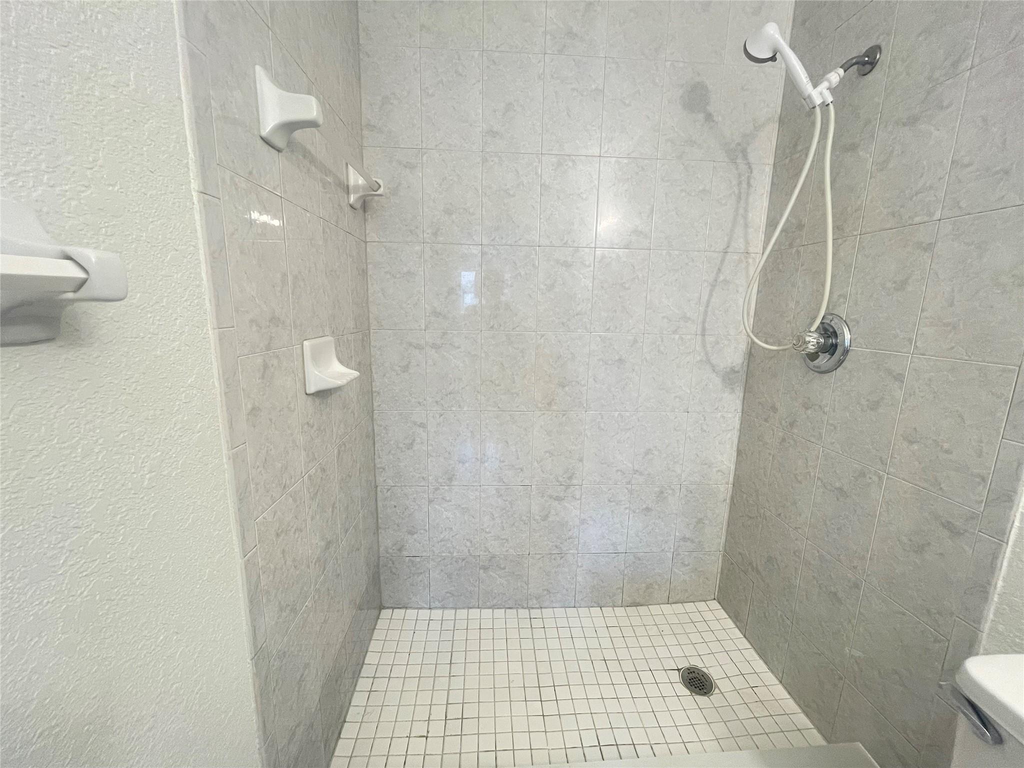 North Lauderdale Village - Residential Lease