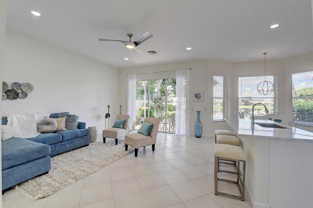 VALENCIA LAKES 3 - Residential