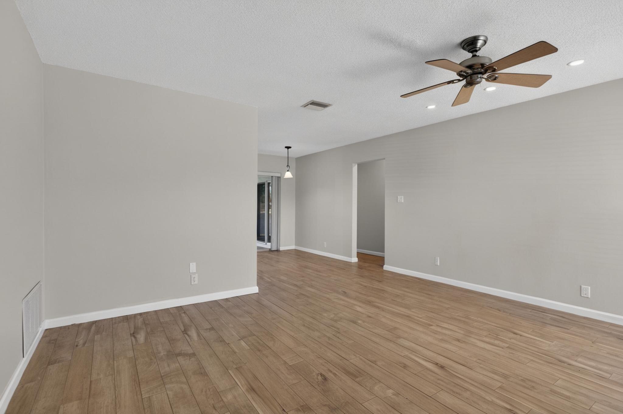 MAINLANDS OF TAMARAC LAKES - Residential