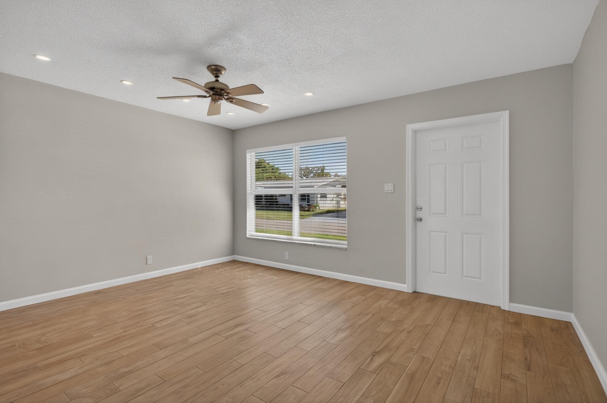 MAINLANDS OF TAMARAC LAKES - Residential