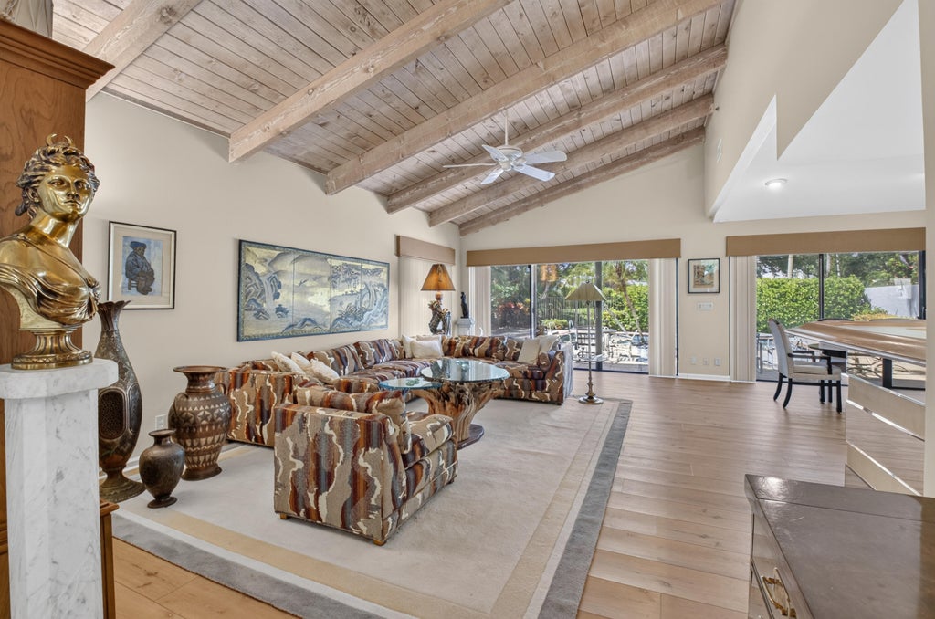 Photo of 19513 Planters Point Drive, Boca Raton, FL 33434 (MLS # B26070011)