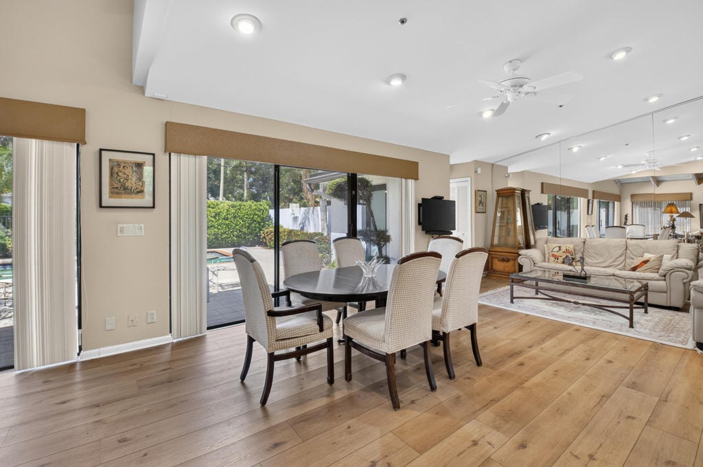 Photo of 19513 Planters Point Drive, Boca Raton, FL 33434 (MLS # B26070011)