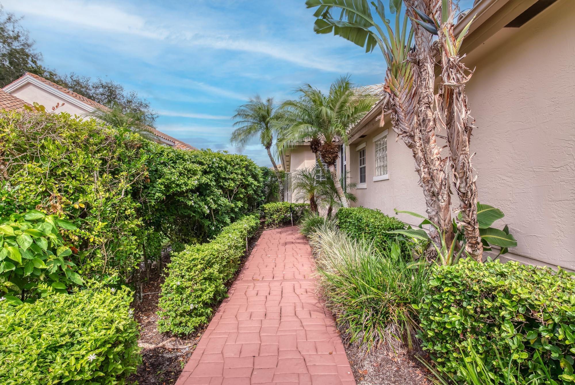 942 Augusta Pointe Drive