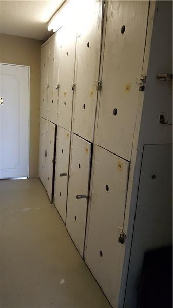 PRESIDENTIAL CONDO OF BRO - Residential Lease