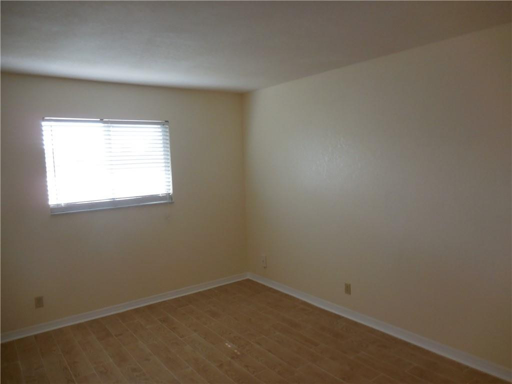 PRESIDENTIAL CONDO OF BRO - Residential Lease