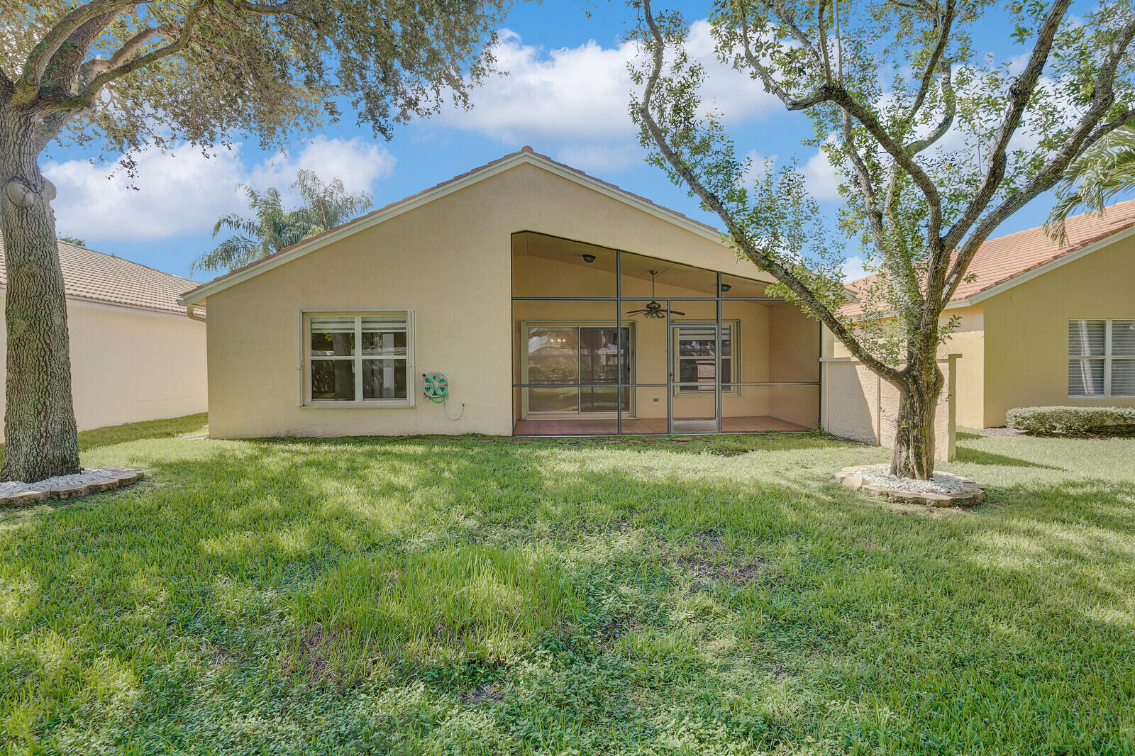 TUSCANY BAY - Residential