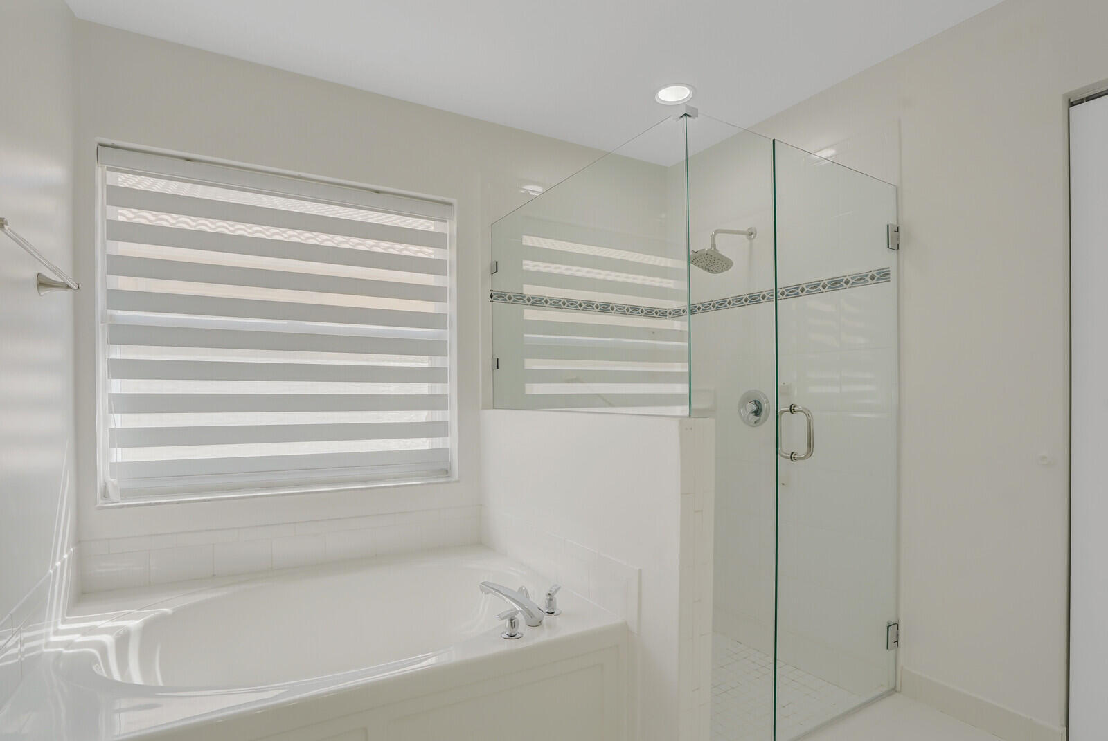 TUSCANY BAY - Residential