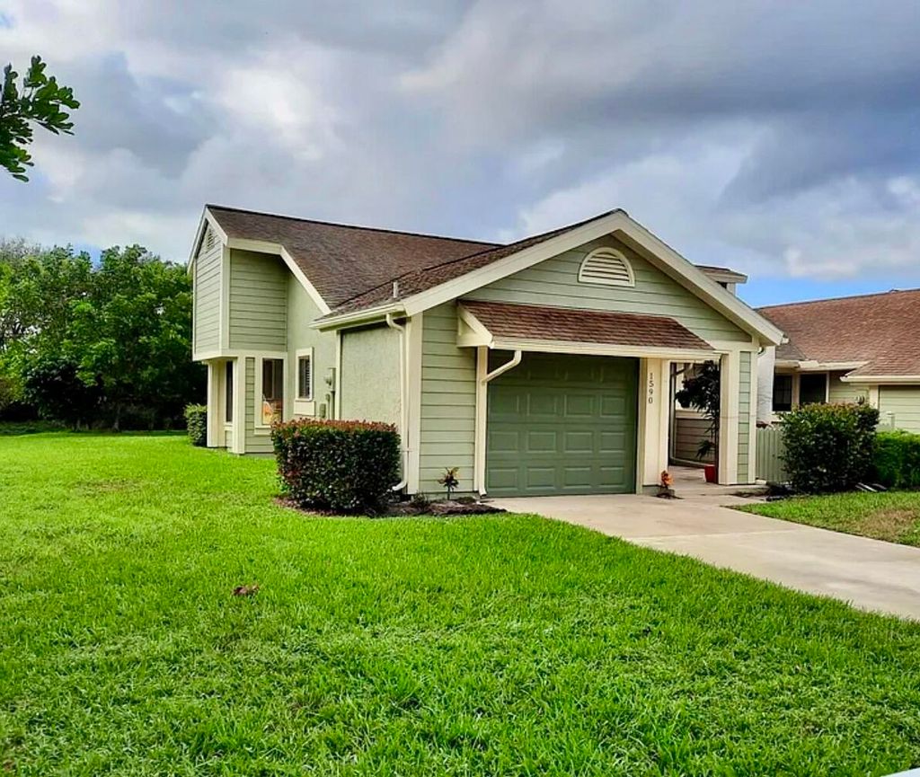 Photo of 1590 SE Dewberry Court, Port Saint Lucie, FL 34952 (MLS # B26022322)