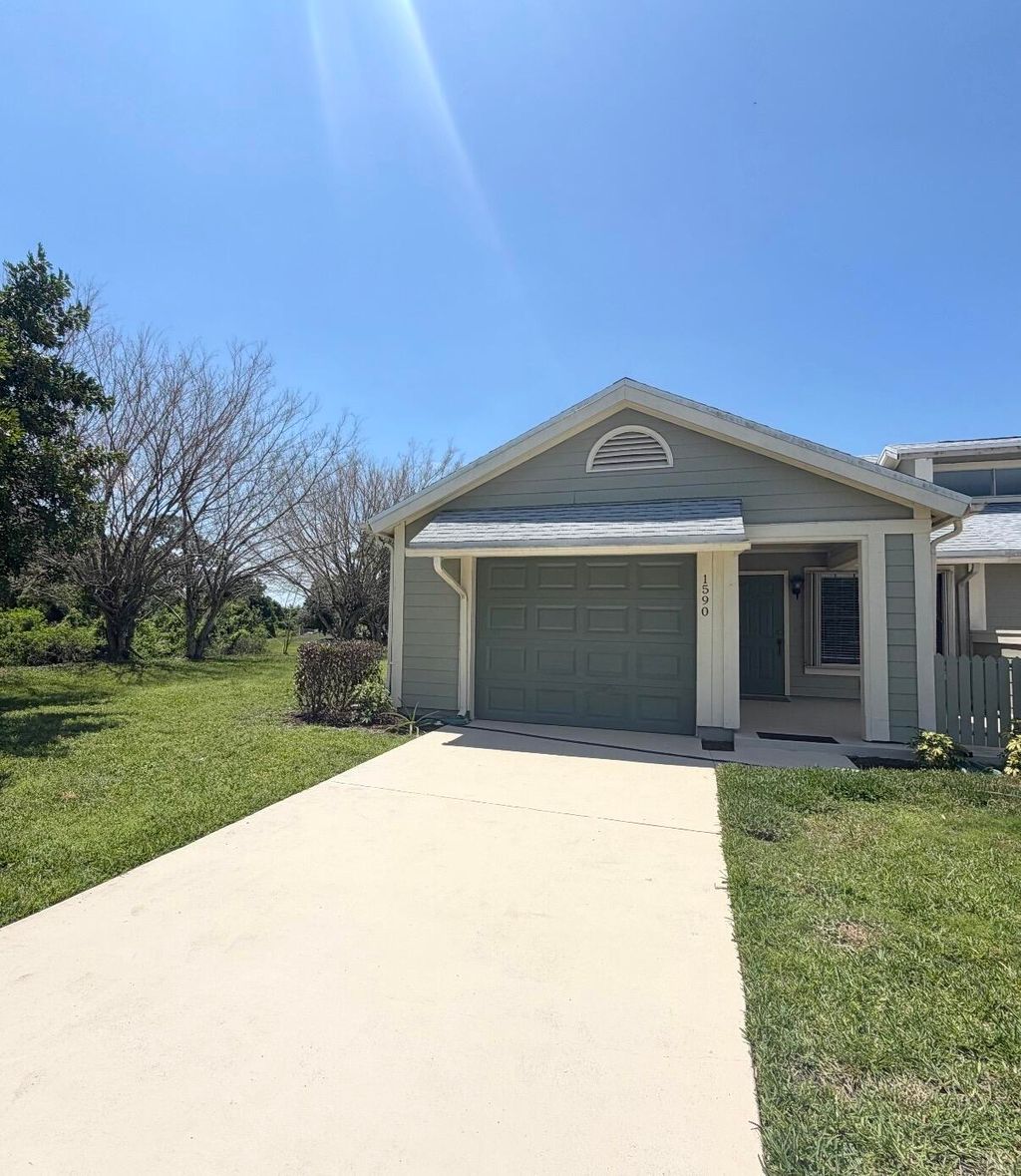 Photo of 1590 SE Dewberry Court, Port Saint Lucie, FL 34952 (MLS # B26022322)