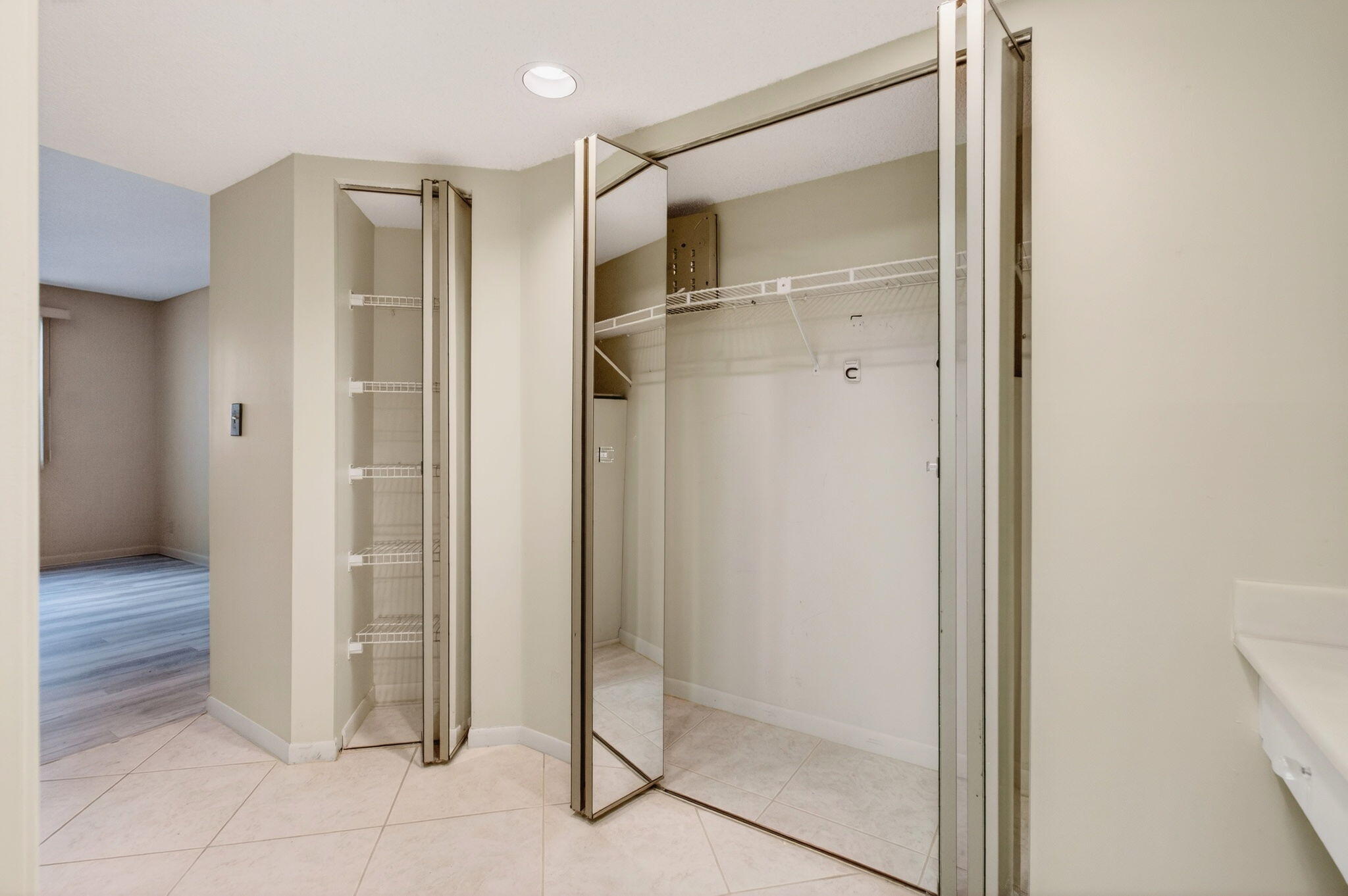 WYNMOOR - Residential