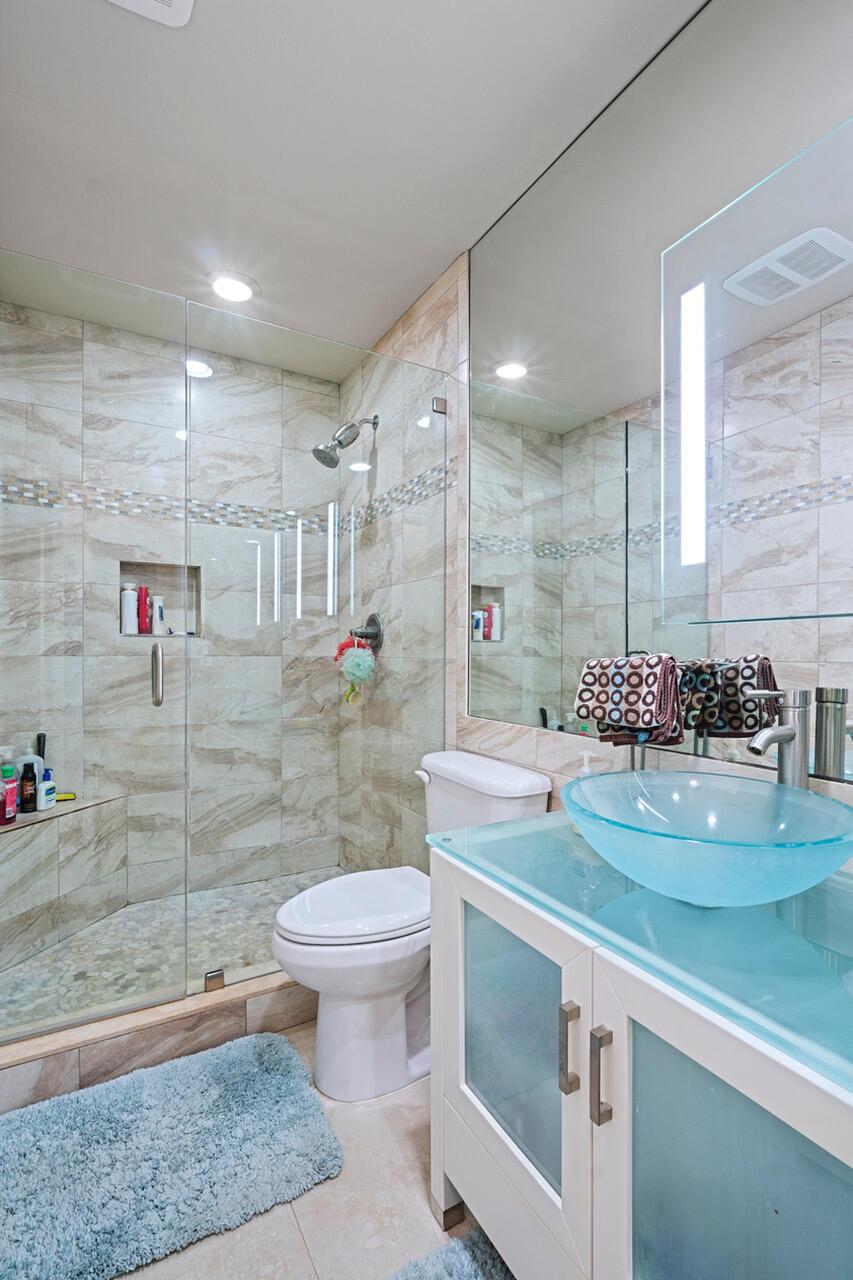 COLONIAL RIDGE CORP - Residential