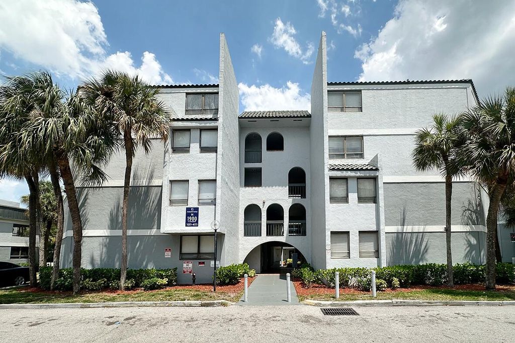 Photo of 1900 N Congress Avenue #105, West Palm Beach, FL 33401 (MLS # B26025594)